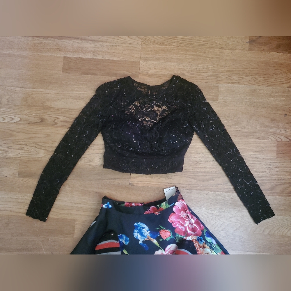 Floral two piece dress - Picture 3 of 6